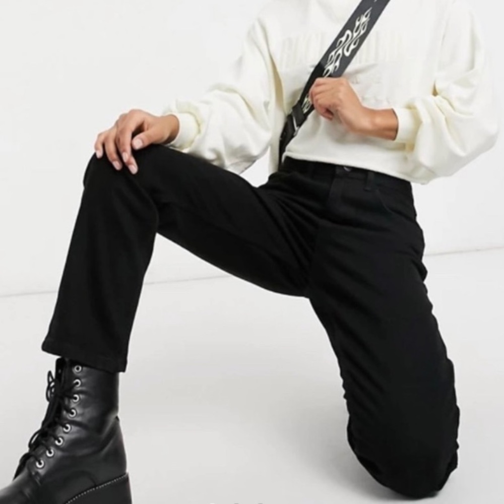Black Mom Jeans